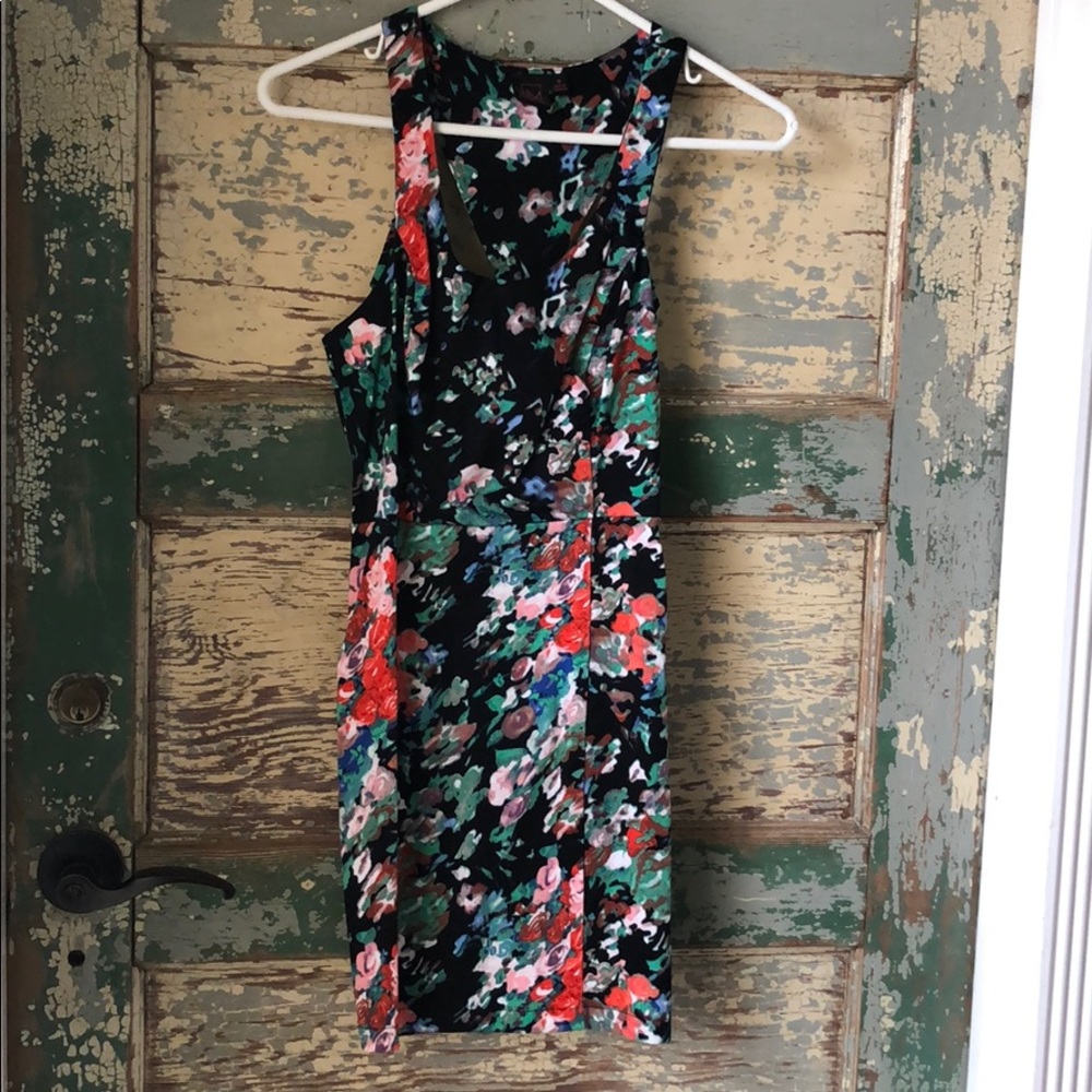 Floral mini